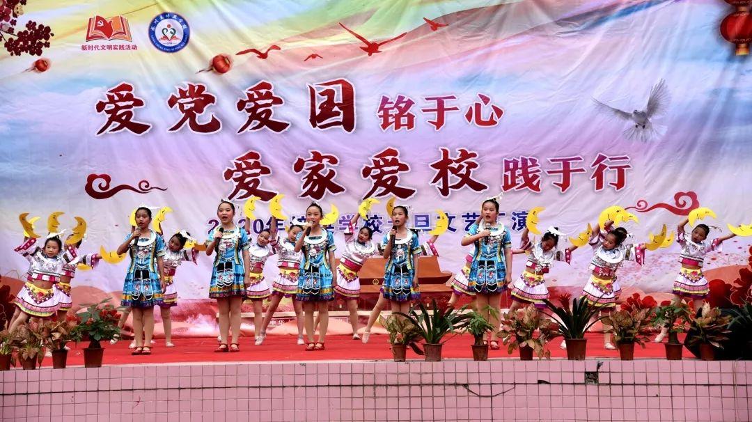 迷路的可爱女宝宝