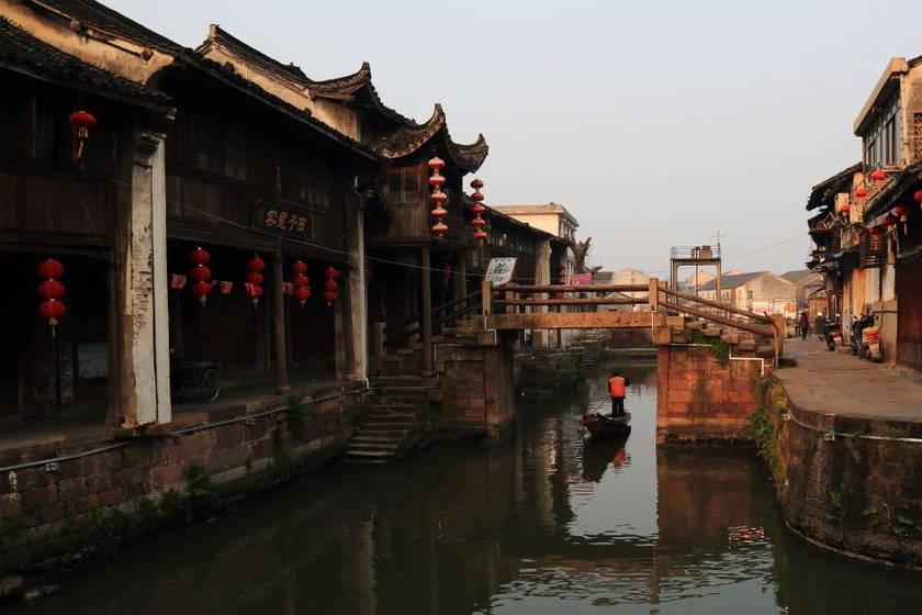 最低10.74万/平，深圳豪宅“神盘”起拍价回到2019年